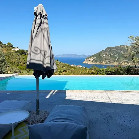'maison Magnolia' With Infinity Pool & Sea View *